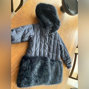 Crewcuts girls coat with gorgeous fur. Worn 3 times only. Super elegant!